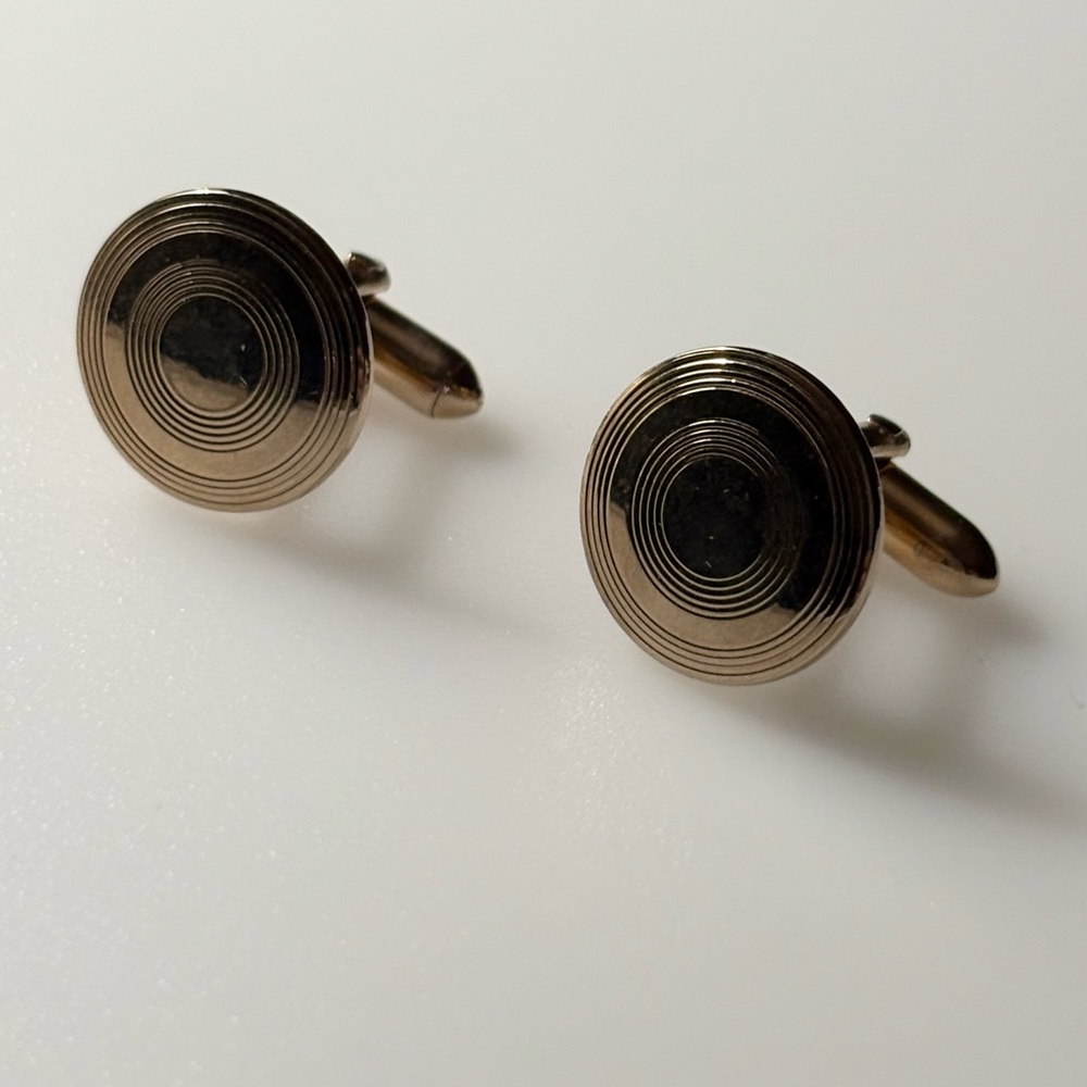 Vintage Estate Cufflinks Cuff links SWANK Men Round Gold Tone